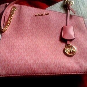 Michael Kors Jet Set. Tea Rose Multi with matching wallet